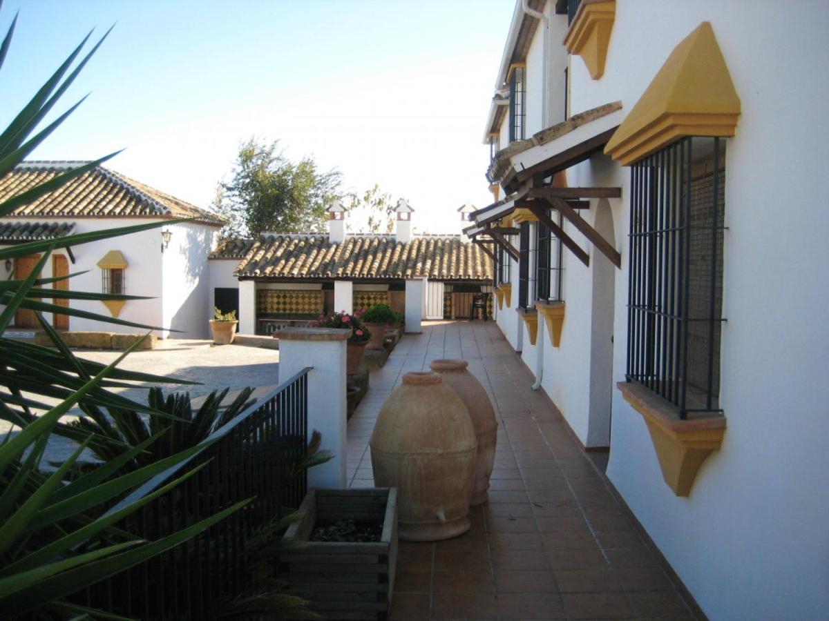 Charming House In Hornachuelos With Shared Pool エクステリア 写真